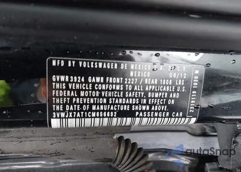 2012 Volkswagen Beetle 2.5L z USA, uszkodzony, nr VIN 3VWJX7AT1CM656692